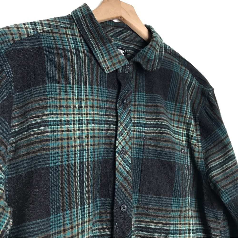 Billabong Coastline Phantom Plain Button Down Fla… - image 3